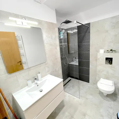 Cosy&Minimalistic Apartments - Haret Building Sinaia Esterno foto