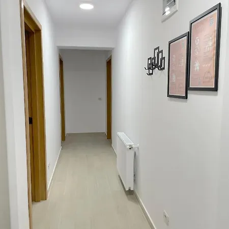 Cosy&Minimalistic Apartments - Haret Building Sinaia Esterno foto