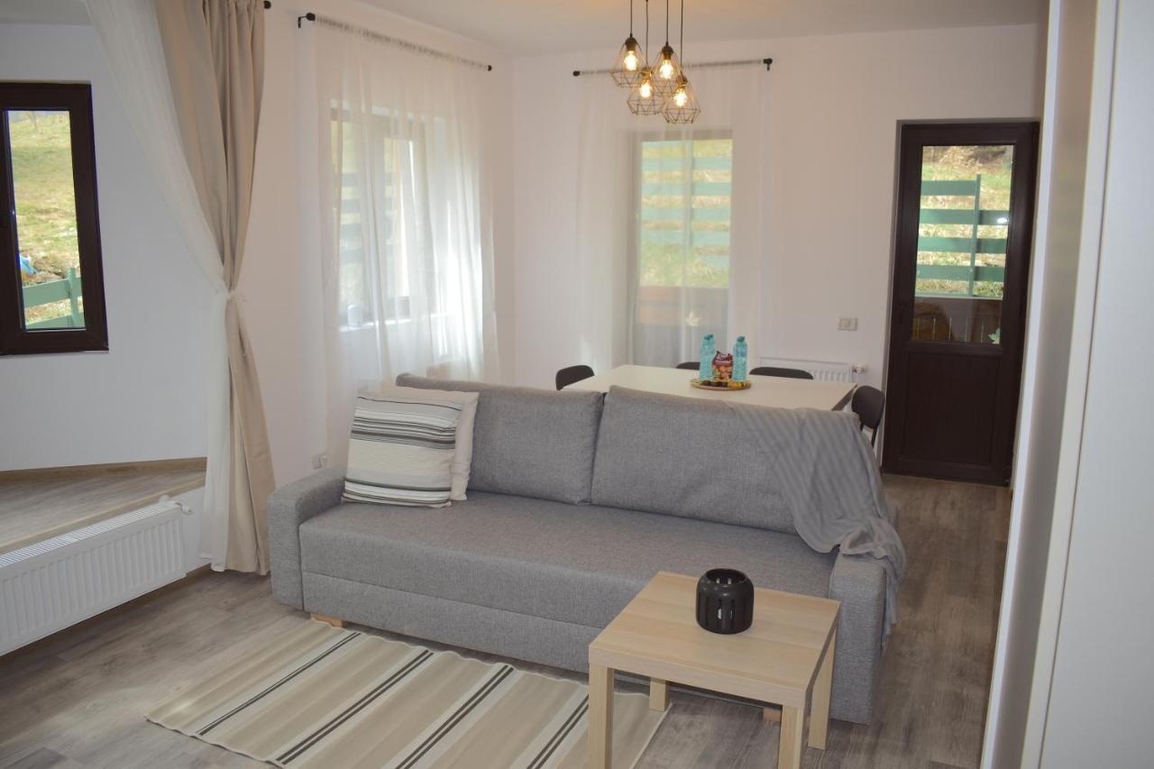 Cosy&minimalistic - Haret Building