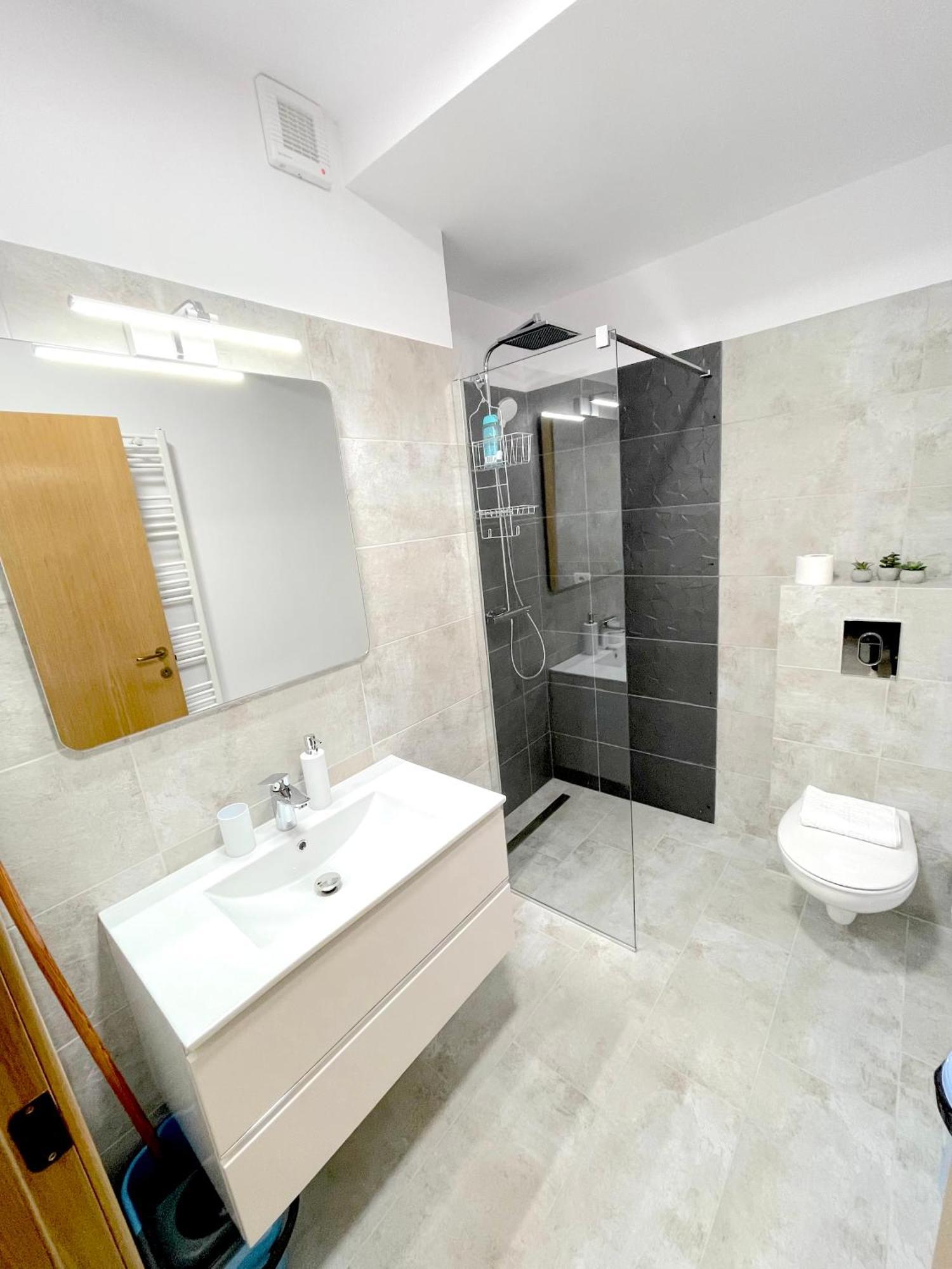 Apartment Cosy&minimalistic - Haret Building Sinaia