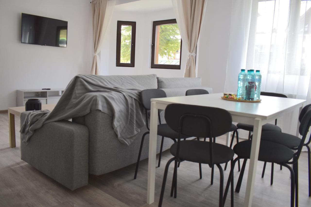 Cosy&minimalistic - Haret Building Appartement