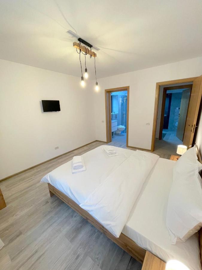 Cosy&minimalistic - Haret Building Appartement Sinaia